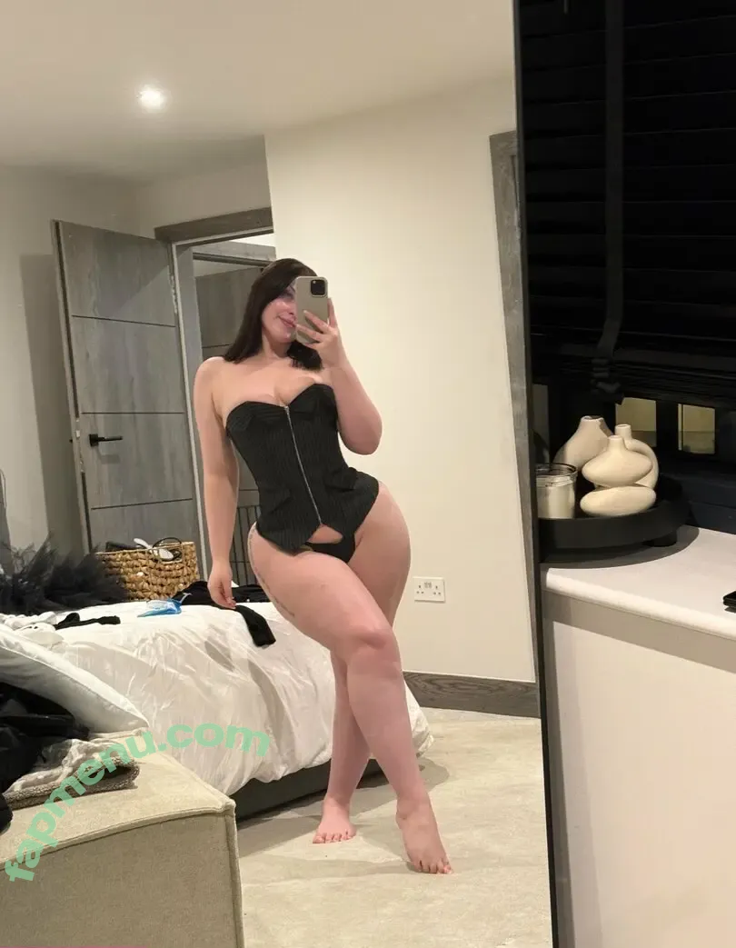 elliesfreeapplepies nude photo #0005 (naughtyapplepie)