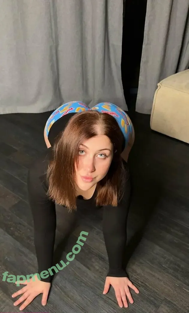 elliesfreeapplepies nude photo #0010 (naughtyapplepie)