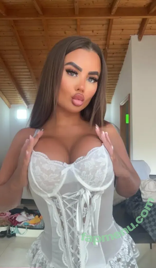 elliethorpe nude photo #0032 (xxelliethorpe_)