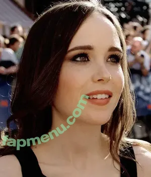 Elliot Page / elliotpage / formerly Ellen Page nude photo #0015