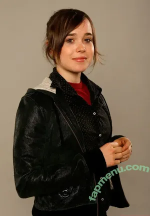 Elliot Page / elliotpage / formerly Ellen Page nude photo #0021