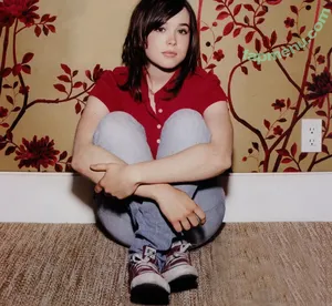 Elliot Page / elliotpage / formerly Ellen Page nude photo #0025