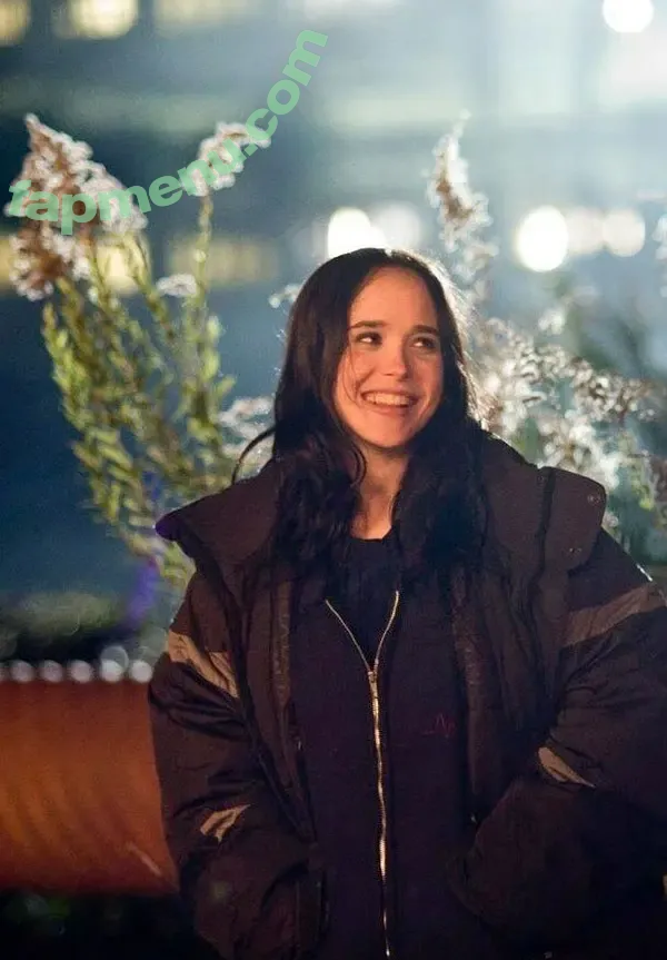 Elliot Page nude photo #0014 (elliotpage / formerly Ellen Page)