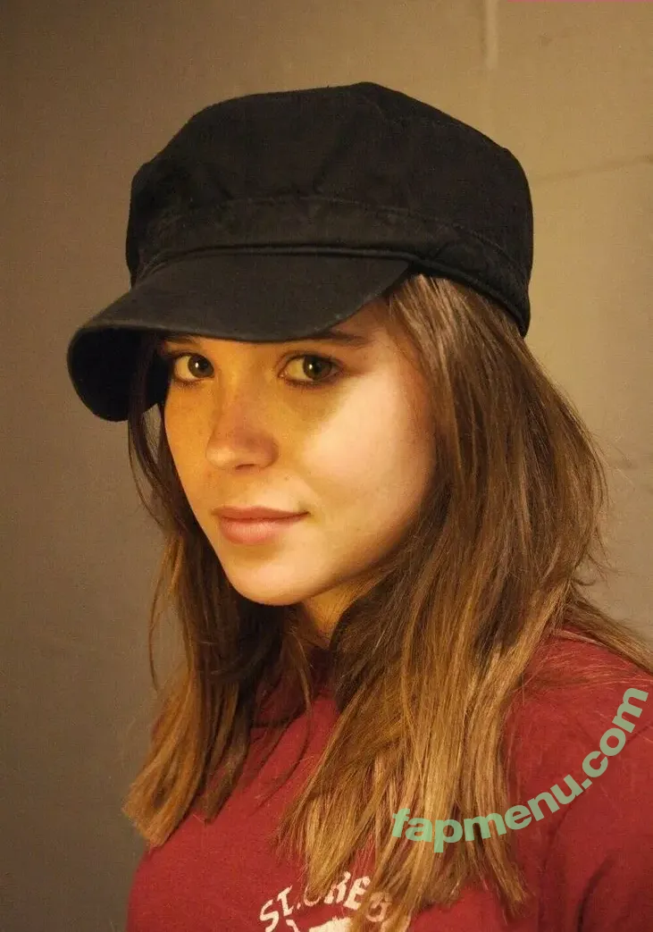 Elliot Page nude photo #0017 (elliotpage / formerly Ellen Page)