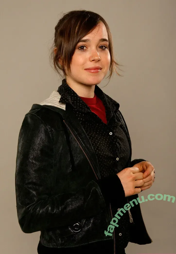 Elliot Page nude photo #0021 (elliotpage / formerly Ellen Page)