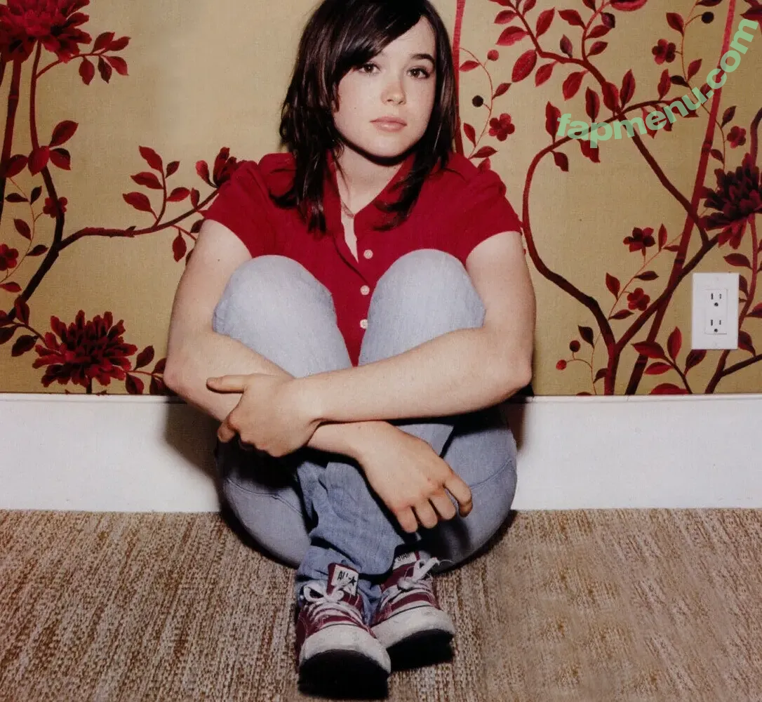 Elliot Page nude photo #0025 (elliotpage / formerly Ellen Page)