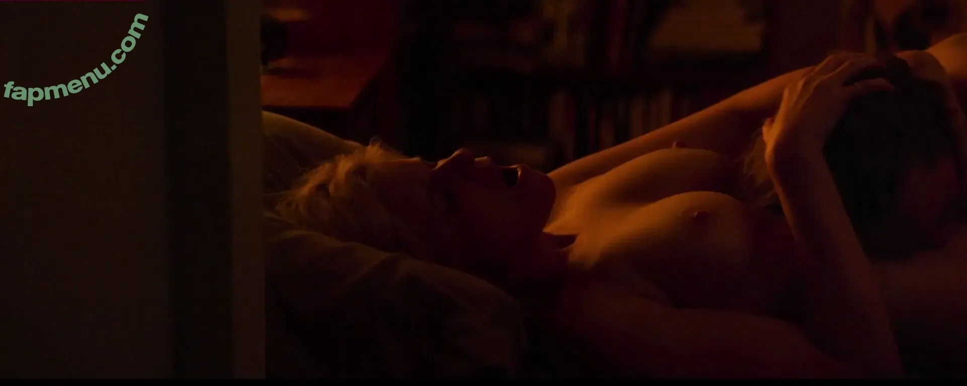 Elliot Page nude photo #0045 (elliotpage / formerly Ellen Page)