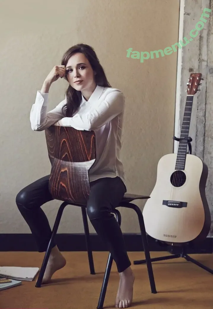 Elliot Page nude photo #0048 (elliotpage / formerly Ellen Page)