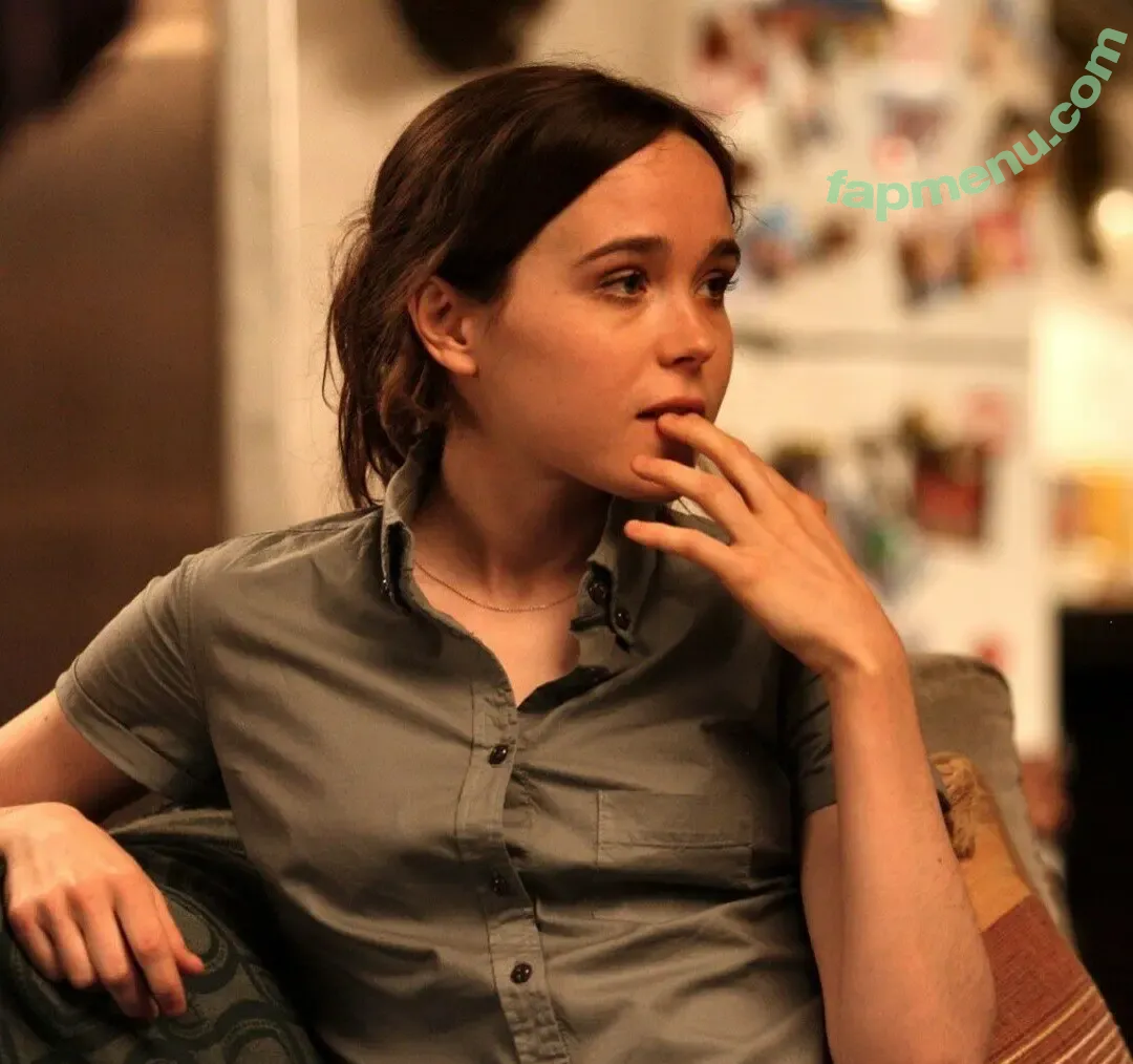 Elliot Page nude photo #0053 (elliotpage / formerly Ellen Page)
