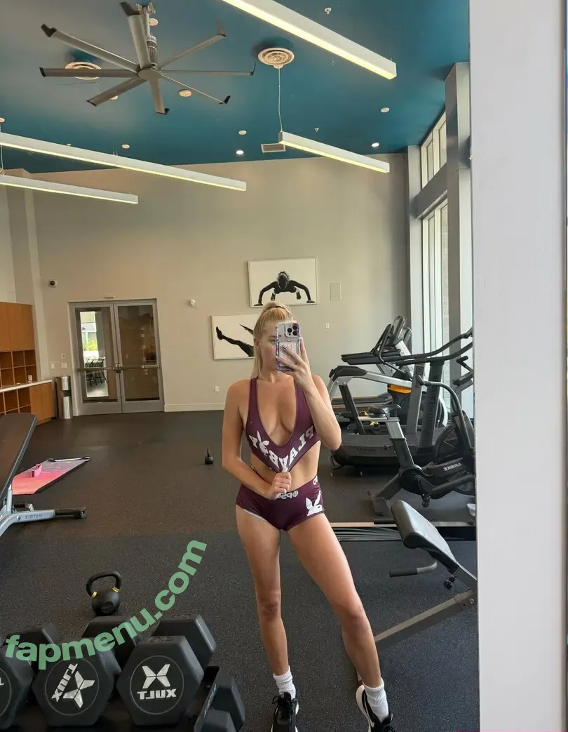 ellismae nude photo #0034 (ellismaee)