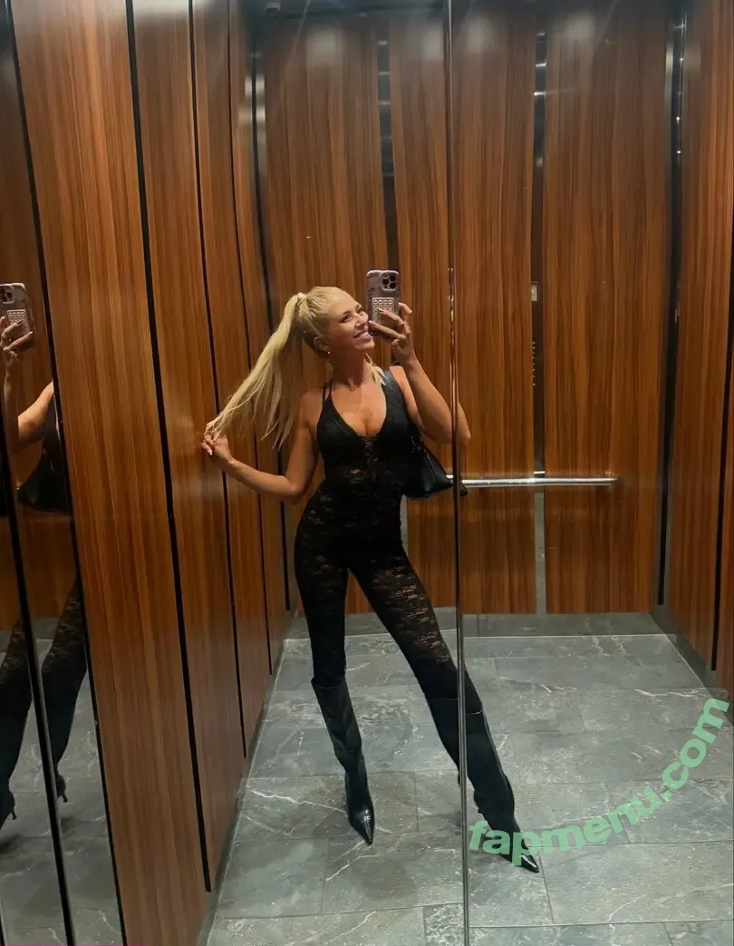 ellismae nude photo #0057 (ellismaee)