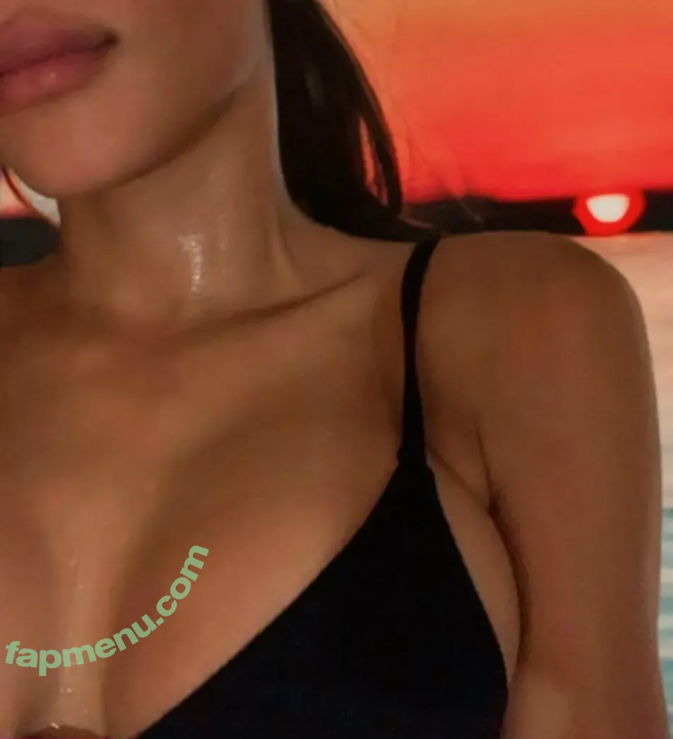 ellyglow nude photo #0003 (ellyglow_)