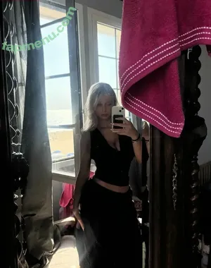 ellyy.ann / ellie_ann / elly / elly.ann nude photo #0259