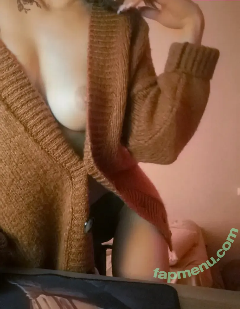 ellyyang nude photo #0011 (ellyyyang)