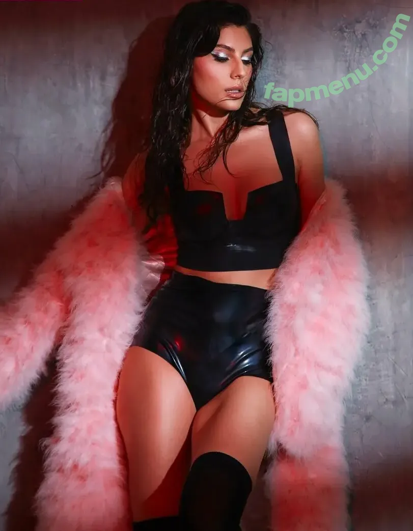 Elnaaz Norouzi nude photo #0030 (iamelnaaz)