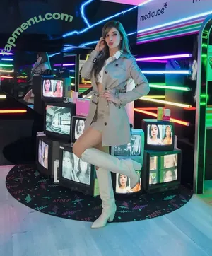 Elnaz Golrokh / Elnaz_golrokh nude photo #0096