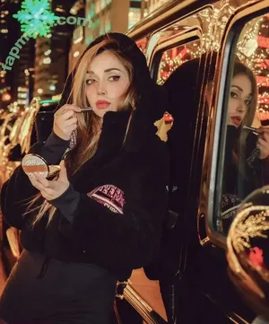 Elnaz Golrokh / Elnaz_golrokh nude photo #0103