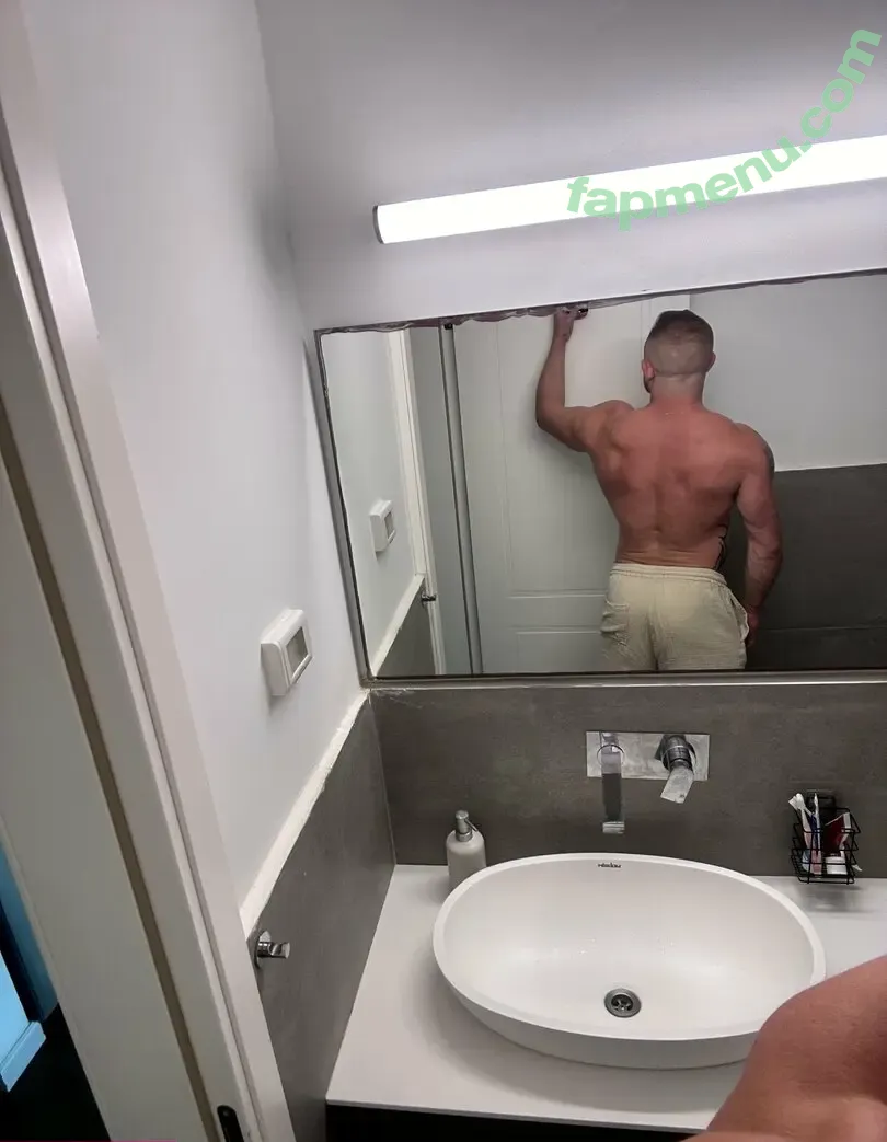elon_essexteaser nude photo #0009 (elone0099_)