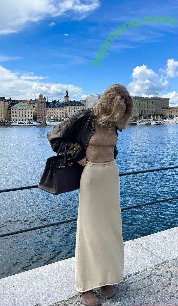 Elsa Hosk nude photo #1358 (elsahosk / hoskelsa)