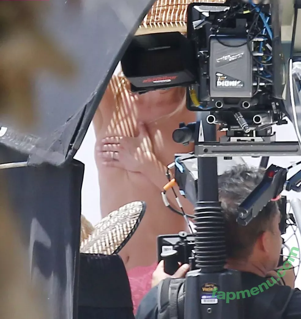 Elsa Hosk nude photo #1782 (elsahosk / hoskelsa)