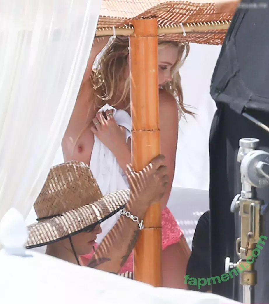 Elsa Hosk nude photo #1786 (elsahosk / hoskelsa)