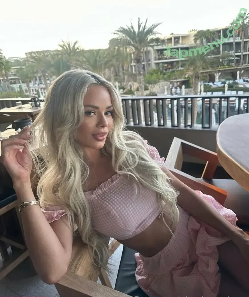 Elsa Jean nude photo #0362 (elsadreamjean / elsajeanofficial)