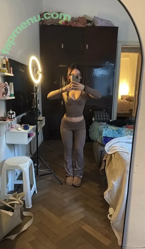 elsamay nude photo #0011 (yogi_elsa)