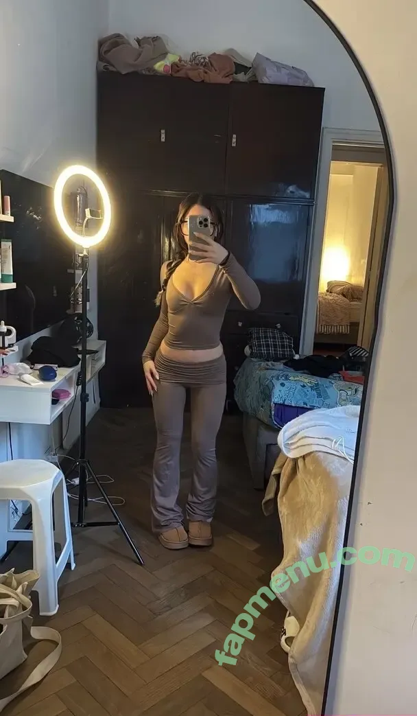 elsamay nude photo #0012 (yogi_elsa)