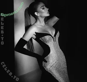 Elvana gjata / elvanagjataaaa nude photo #0085