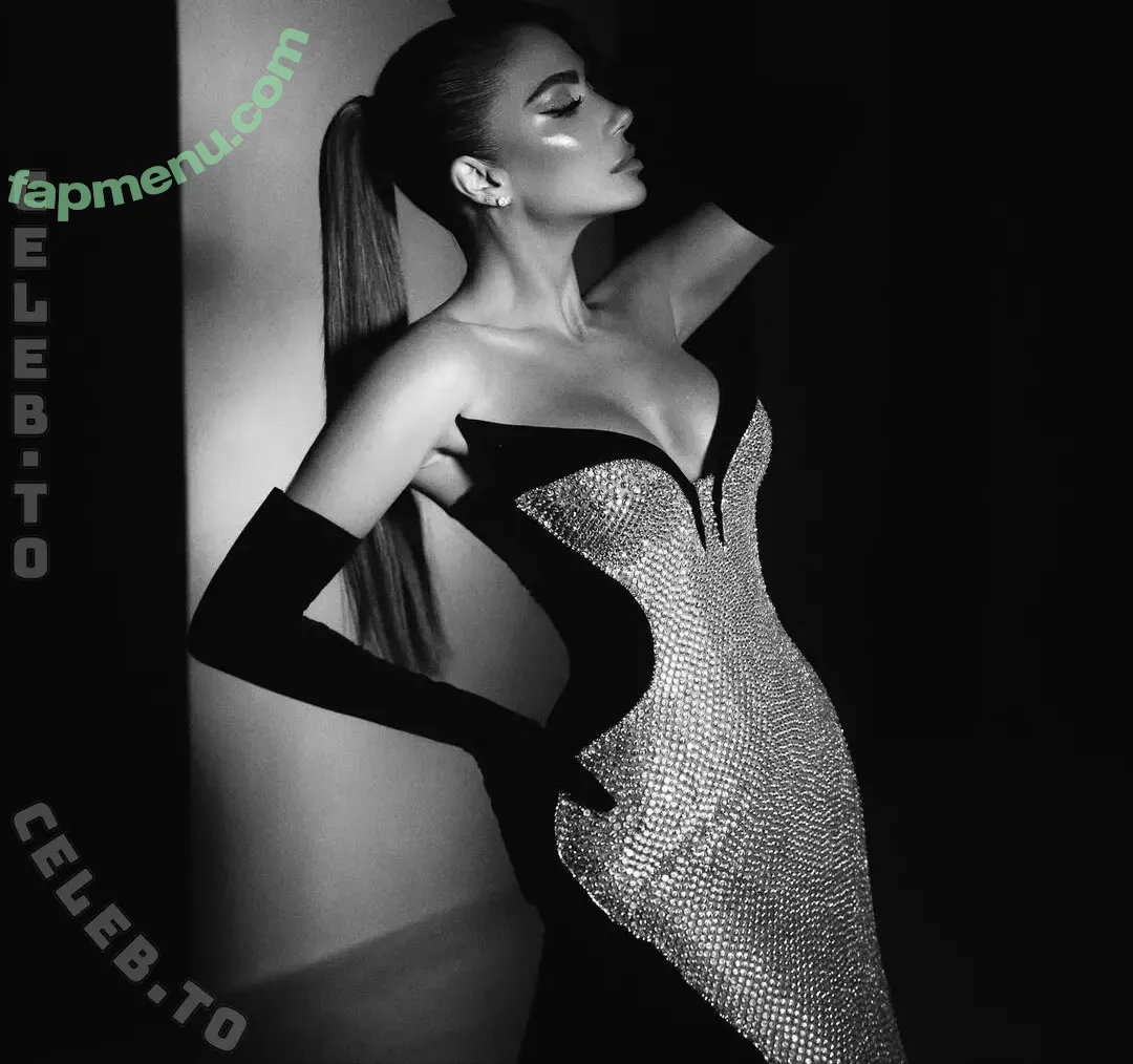 Elvana gjata nude photo #0085 (elvanagjataaaa)