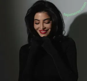 Elwa Saleh / elwa__ / elwasaleh nude photo #0225