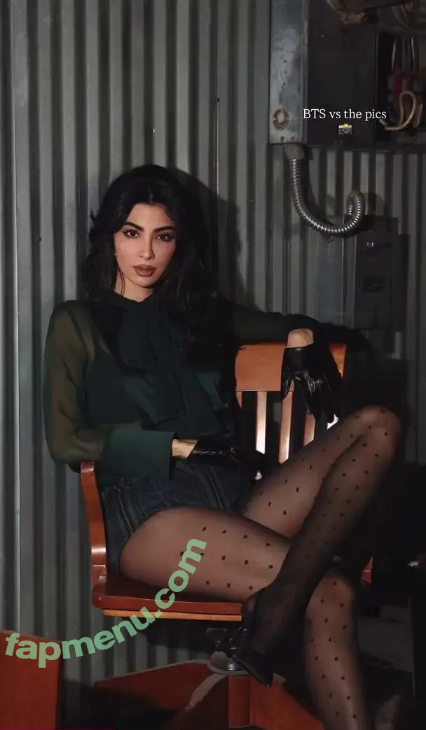 Elwa Saleh nude photo #0206 (elwa__ / elwasaleh)