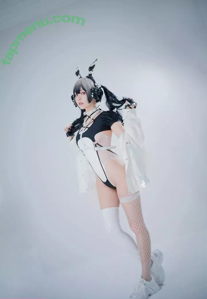 Ely Cosplay nude photo #0003 (Ely_eee / eeelyeee)