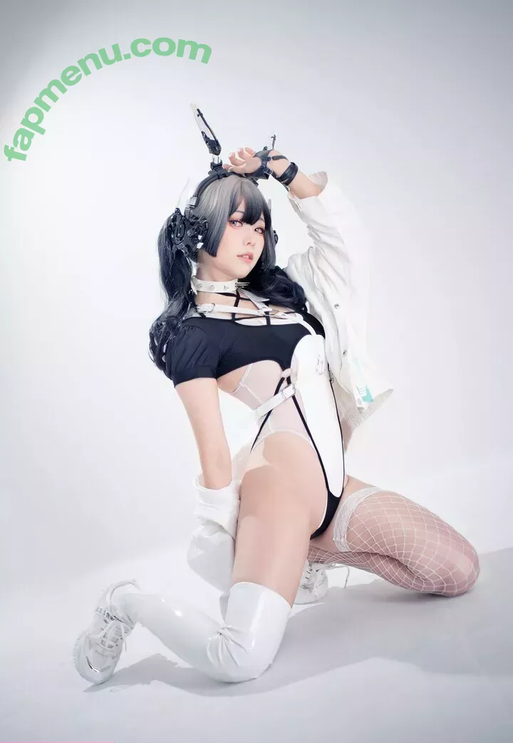 Ely Cosplayer nude photo #0033 (eeelyeee)