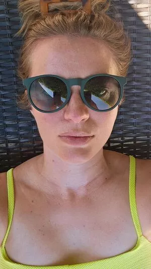 Elyse Willems / elysewillems nude photo #0192