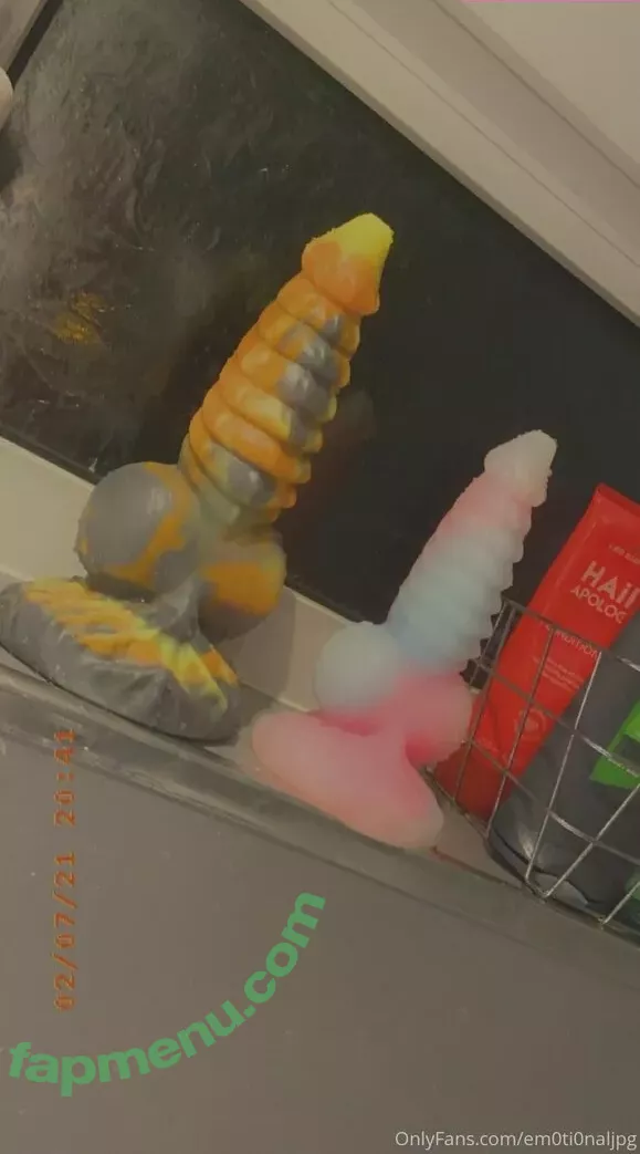 em0ti0naljpg nude photo #0015 (em0ti0naljpg)