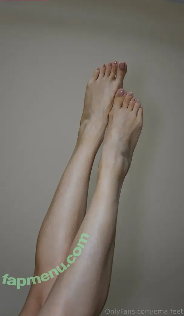 ema.feet nude photo #0094 (emmmas_feet)