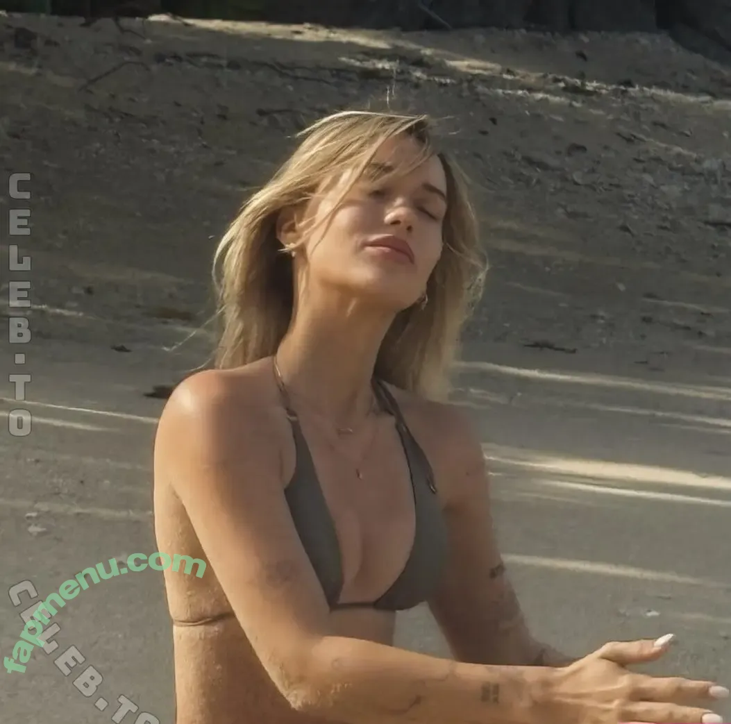 Ema Louise nude photo #0081 (emalouiise / emaxlouise)