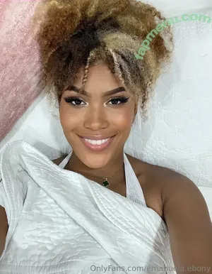 emanuela.ebony / ebonyemmanuella nude photo #0071