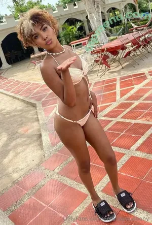 emanuela.ebony / ebonyemmanuella nude photo #0119