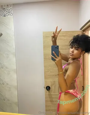 emanuela.ebony / ebonyemmanuella nude photo #0125