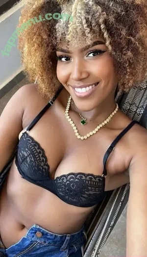 emanuela.ebony / ebonyemmanuella nude photo #0151
