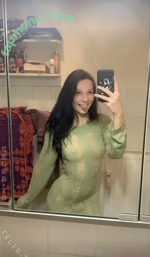 ember_ems / emma__gaming / mrs_emmax / mrs_emmaxofficial nude photo #0026