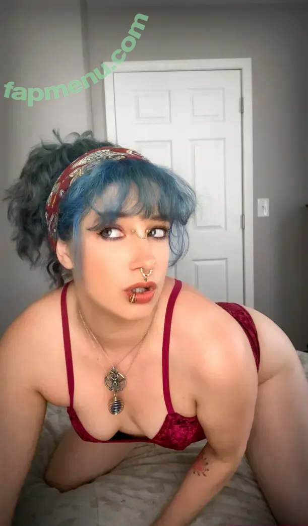 emberann420 nude photo #0019 (emberann420)