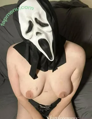 emberfire22 / emberfireofficial nude photo #0005