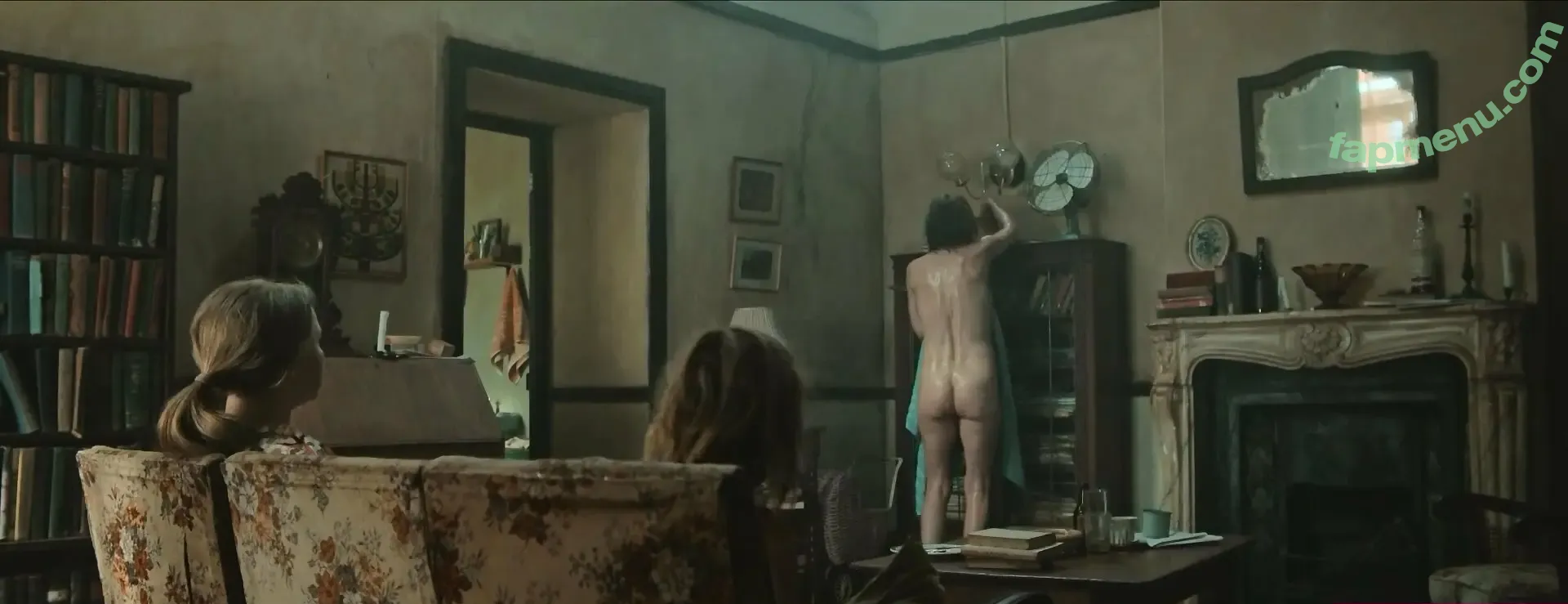 Embeth Davidtz nude photo #0008 (embethdavidtz)