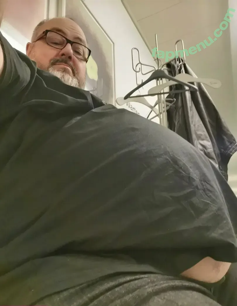 embonpoint nude photo #0168 (embonpoint)