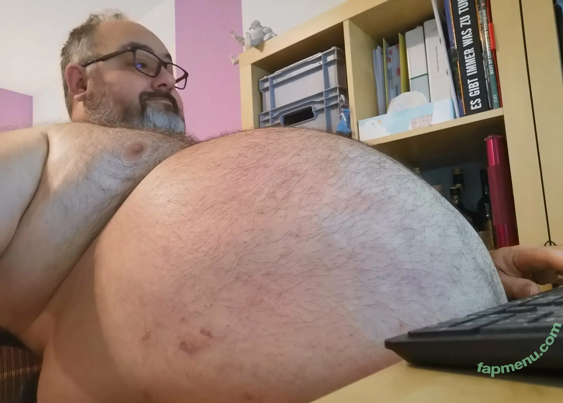 embonpoint nude photo #0232 (embonpoint)