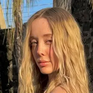 eme.gee / María González nude photo #0025