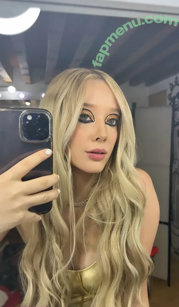 eme.gee nude photo #0005 (eme.gee)